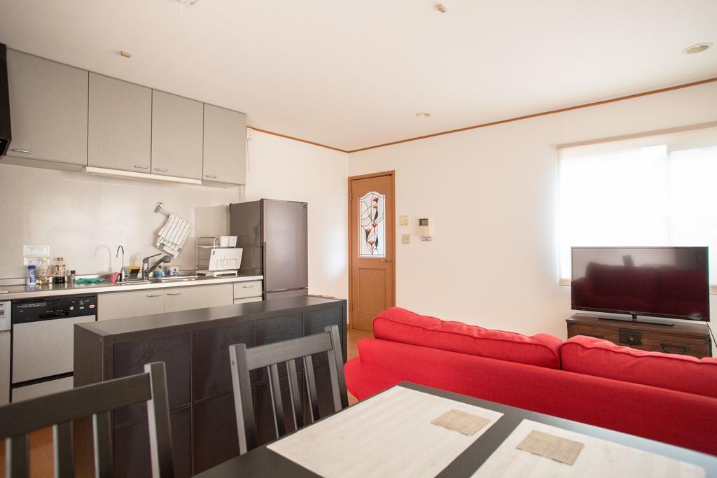 Guesthouse Iloha Киото Екстериор снимка